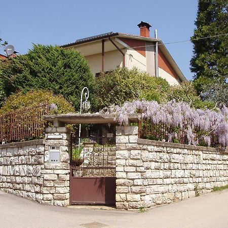 B&B Il Glicine Bedizzole Exteriör bild